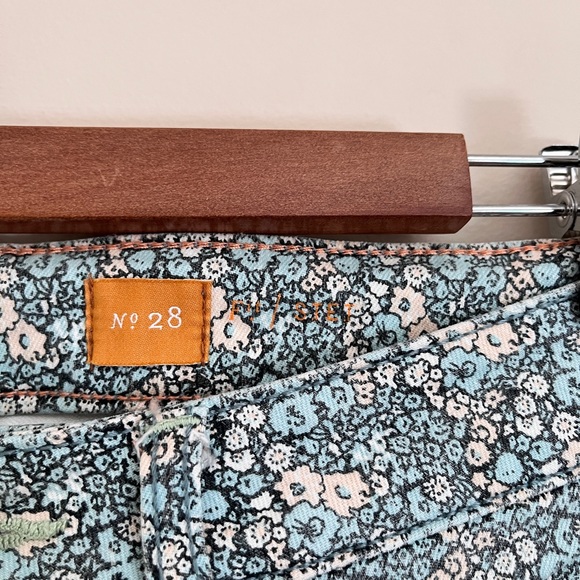 Anthro Pilcro and the Letterpress floral jeans 28 - Picture 5 of 5